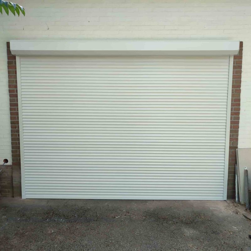 wit garage poort realisatie 2021